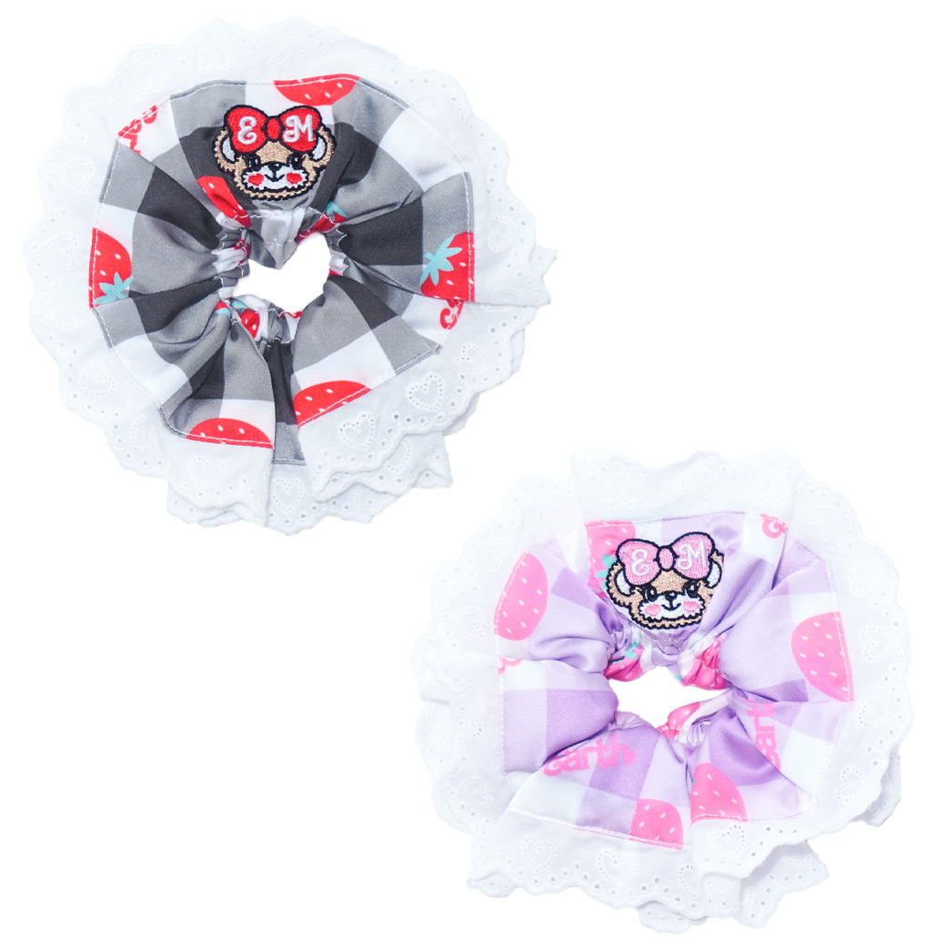 ストロベリーギンガムチェック柄シュシュ