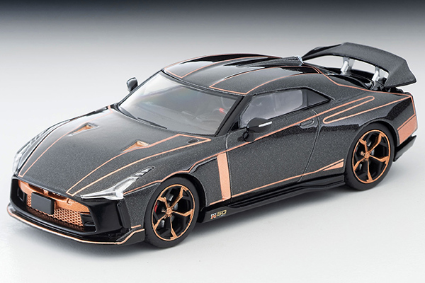 トミカリミテッドヴィンテージネオ 1/64 Nissan GT-R50 by Italdesign