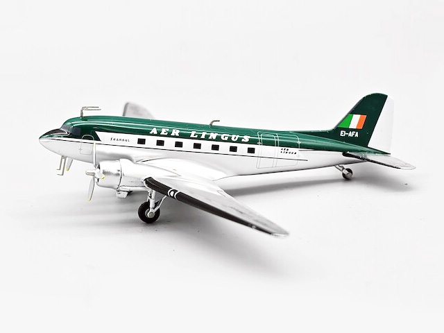 herpa wings 1/200 (プラスチック製) A220-300 エアバスハウスカラー C