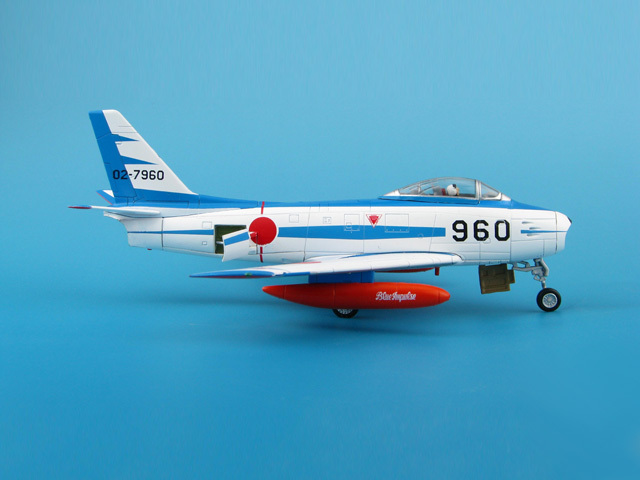 HOBBY MASTER 1/72 航空自衛隊 F-86F セイバー ブルーインパルス 02-7960