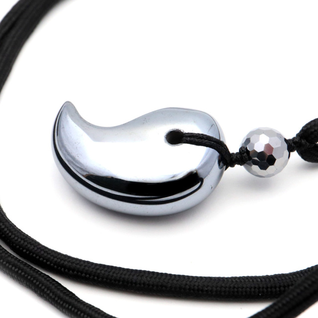 テラヘルツ鉱石 勾玉 紐 ネックレス 8mm玉付き メンズ レディース 健康