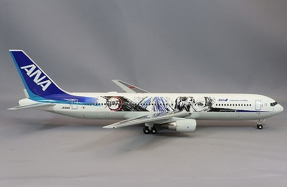 全日空商事 1/200 ボーイング 767-300ER JA616A 鬼滅の刃じぇっと壱 完成品
