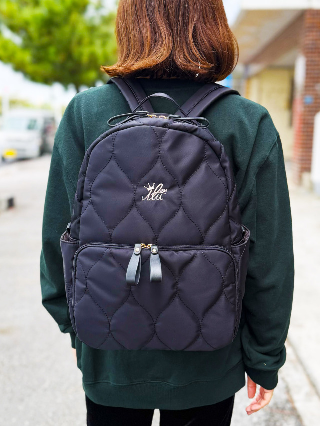 バッグ》633 高密度ナイロンの16ポケットのキルティングリュック