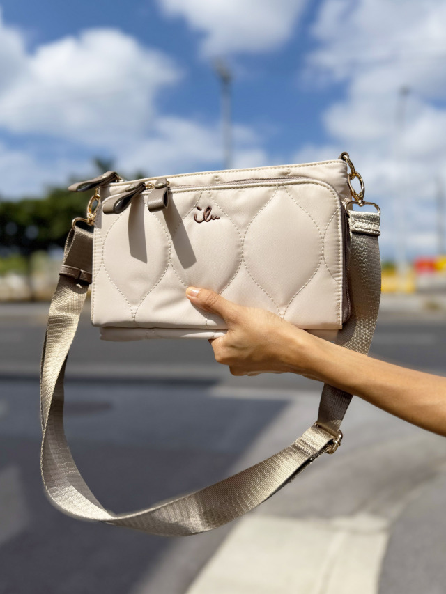 バッグ》633 高密度ナイロンの多収納キルティングショルダーバッグ