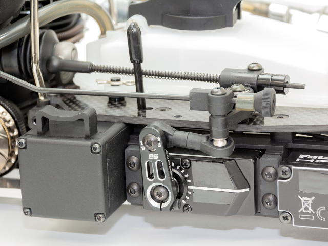 IF18-III 1/8 スケール GP レーシングカー シャーシキット