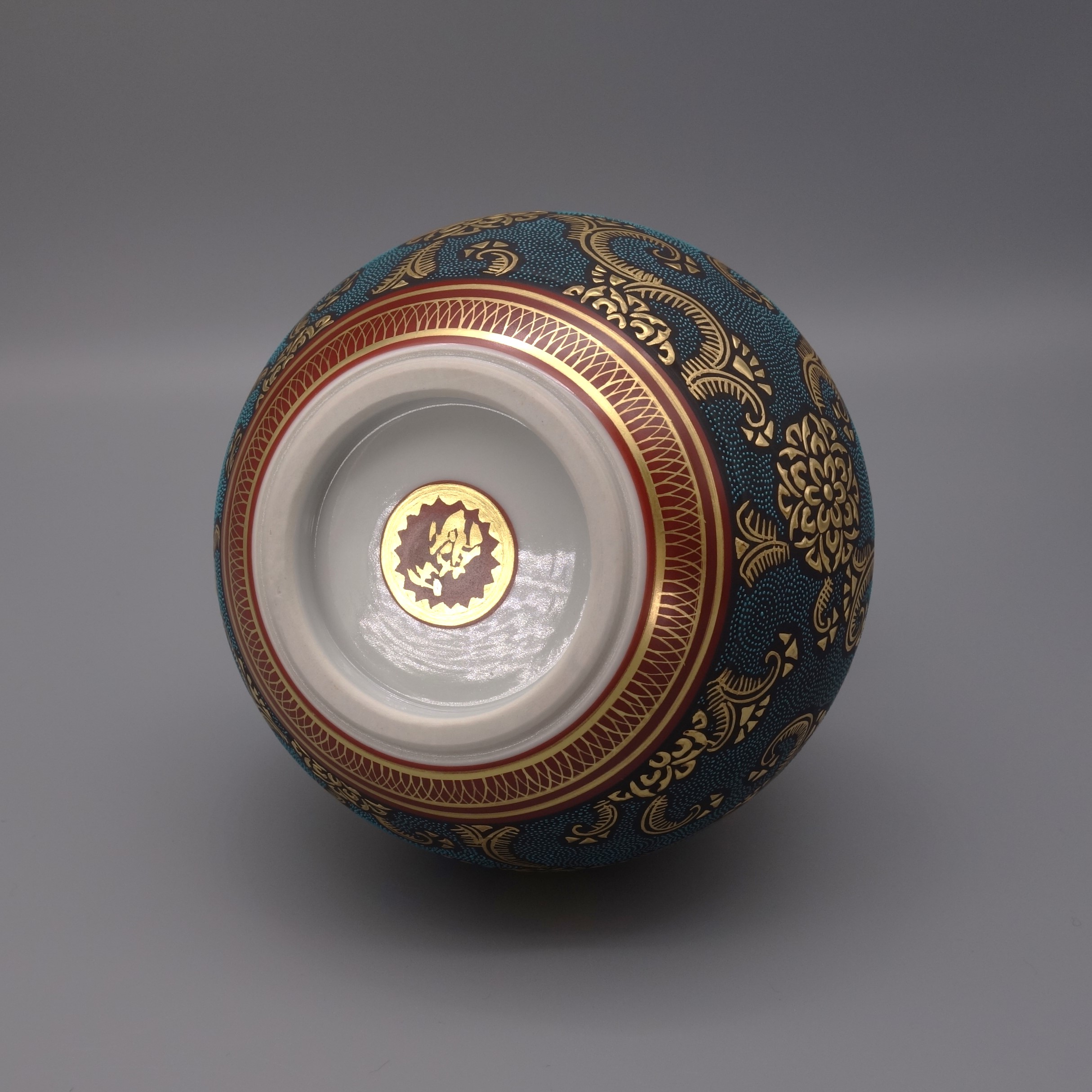 7号花瓶（瓢形） 盛金青粒宝相華二重唐草紋 [ 三代 仲田錦玉 ]