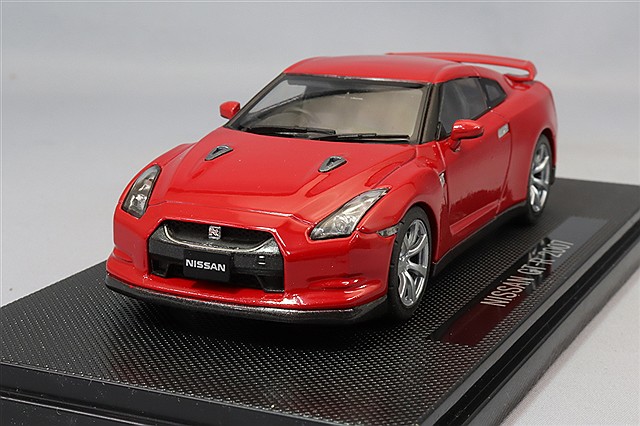 エブロ 1/43 日産 GT-R FIA GT1 SWISS RACING TEAM 2010 #3 K.ヴェンド