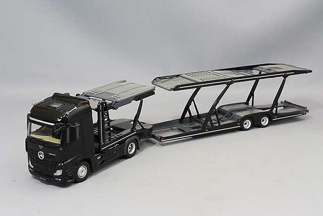 Unique Model x Tiny City メルセデスベンツ アクトロス MP5 カー