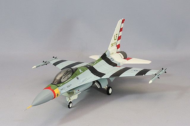 ホビーマスター 1/72 F-4E ファントム2 アメリカ空軍 第163戦闘飛行隊 1987