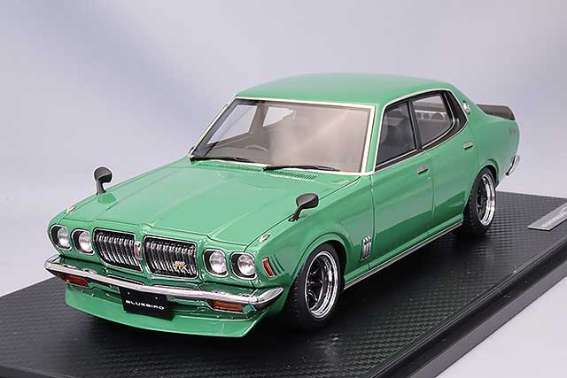 イグニッションモデル 1/18 日産 ローレル 2000SGX (C130) グリーン