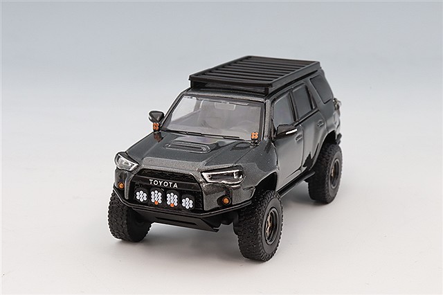 GCD 1/64 トヨタ タコマ TRD Pro ワイドボディ 左ハンドル ピンク