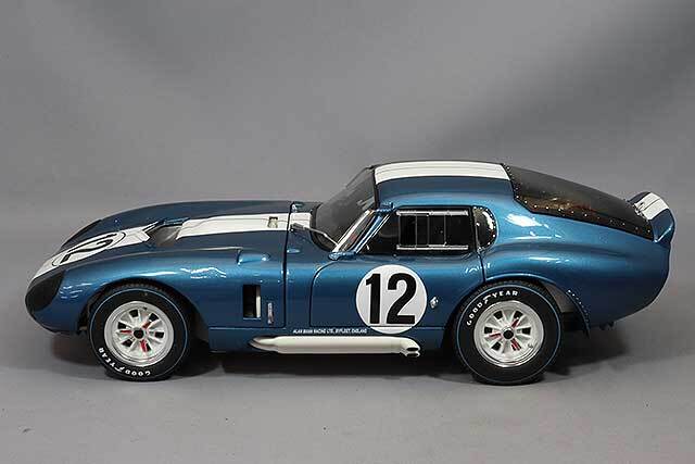 EXOTO 1/18 コブラ デイトナ 1965 ルマン24H #12 J.シュレッサー