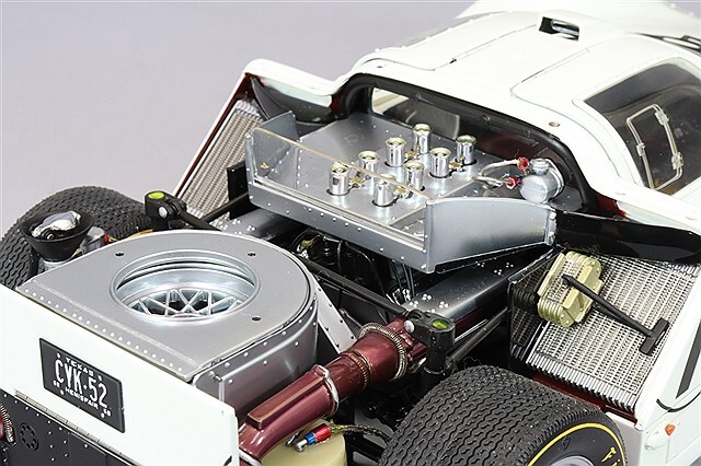 EXOTO 1/18 シャパラル 2F 1967 ルマン24H #7 P.ヒル/M.スペンス 【再