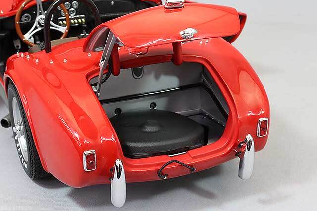 EXOTO 1/18 AC コブラ 260 ファーストレーシングカー 1962 B.クラウス