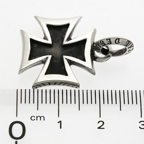 ディールデザイン DEAL DESIGN アイアンクロスミディアムペンダント