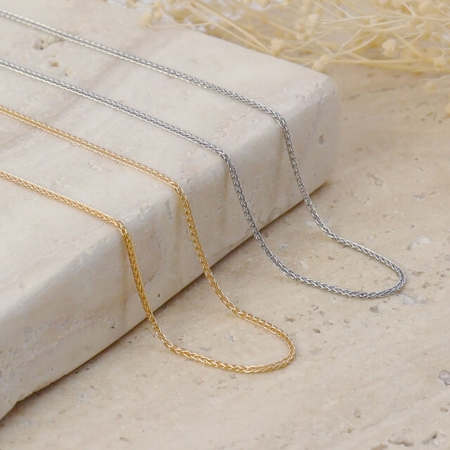 ゴールド チェーン ネックレス 18金 K18 トリプルスパイク 幅 0.8mm 約