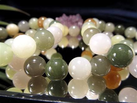 ☆特別入荷！☆中国至宝が解禁！「和田玉」☆彩り豊かなMIXカラー☆5月