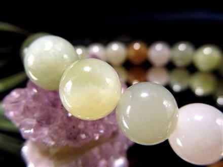 ☆特別入荷！☆中国至宝が解禁！「和田玉」☆彩り豊かなMIXカラー☆5月