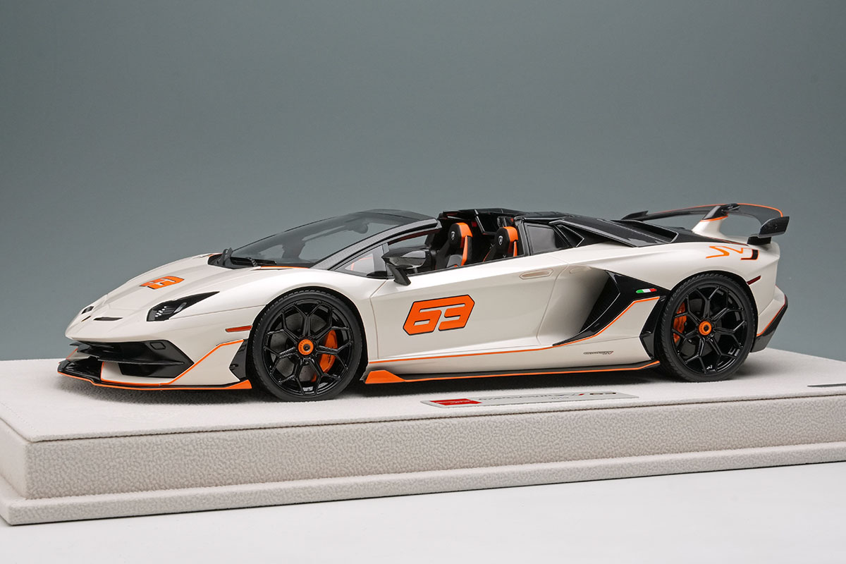 アイドロン EML030F 1/18 ランボルギーニ アヴェンタドール SVJ 63