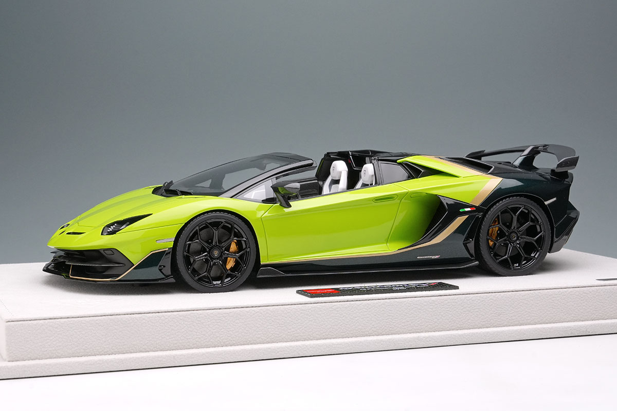 アイドロン EML079E 1/18 ランボルギーニ アヴェンタドール SVJ