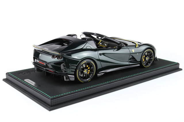 BBR P18209OV 1/18 Ferrari 812 Competizione A Green Zeltweg（ケース