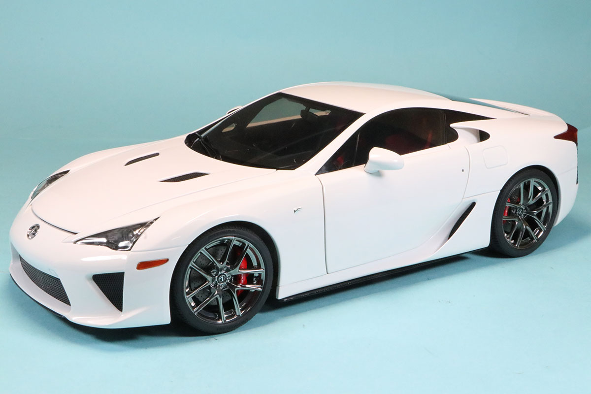 オートアート 1/18 レクサス LFA ホワイテストホワイト 78850
