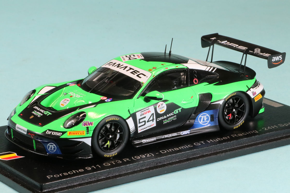 スパーク 1/43 ポルシェ 911 GT3 R (992) No.54 Dinamic GT Huber