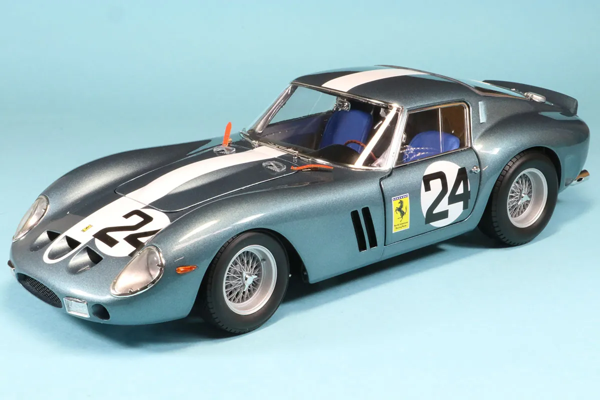 京商 1/18 フェラーリ 250GTO 1962 セブリング No.24 ブルー フル開閉