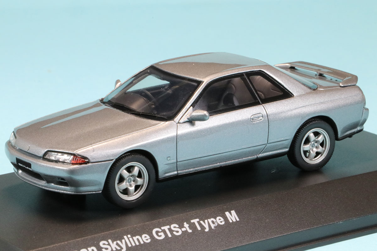京商 1/43 ニッサンスカイライン (HCR32) GTS-t タイプM グレー