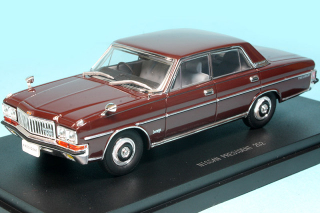 44103 - エブロ 1/43 ニッサン GT-R ブラックエディション 2007 レッド