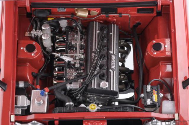 オートアート 1/18 ニッサン スカイライン 2000GT-R KPGC110 ケンメリ