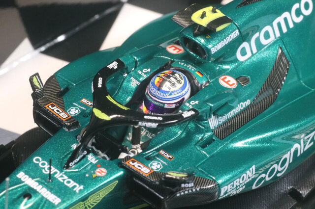ミニチャンプス 1/43 アストンマーチン AMR22 セバスチャン ベッテル
