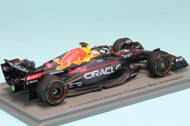 スパーク 1/43 レッドブル RB18 日本 GP 2022 M.フェルスタッペン