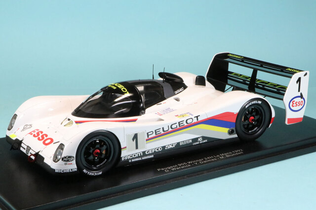 スパーク 1/18 プジョー 905 ルマン 1992 No.1 ウィナー ケース付き
