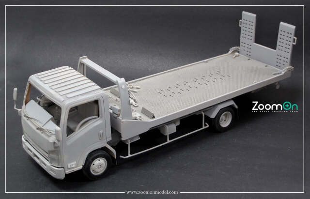ZoomOn 1/24 レジンキット イスズ エルフ キャリアカー フラット