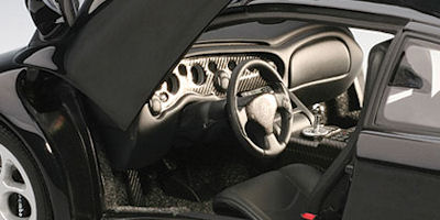 オートアート 1/18 ランボルギーニ ディアブロ 6.0 （ブラック