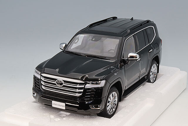 LCDモデル 1/18 ランドクルーザー300 ZX ブラック