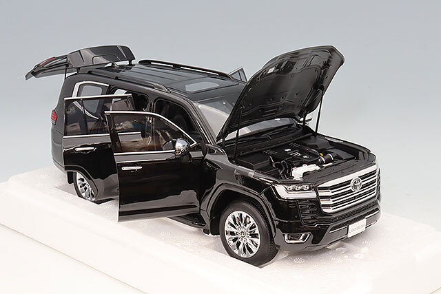 LCDモデル 1/18 ランドクルーザー300 ZX ブラック