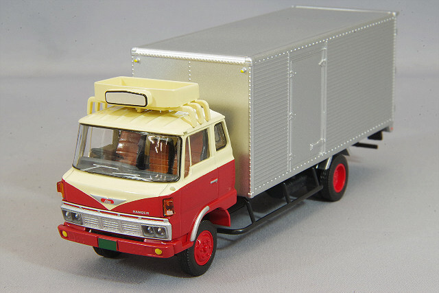 トミカリミテッドヴィンテージ NEO 1/64 日野 レンジャー KL545 パネルバン