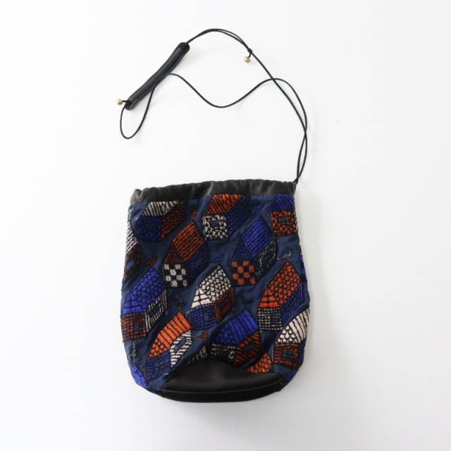 2023AW ミナペルホネン mina perhonen village drop pochette ドロップ