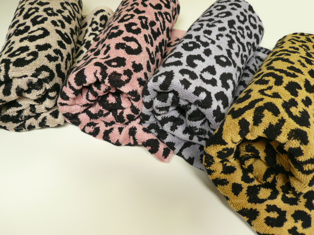 ネット限定！めずらしいヒョウ柄！大判ジャカードバスタオル(1枚～OK