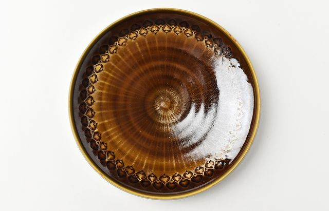 増渕篤宥 39 褐釉釉象嵌浅鉢（大） ｜ 暮らしのうつわ花田 和食器 通販