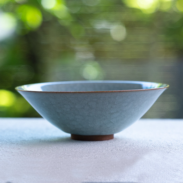 共箱付】青磁平茶碗（RH-060） 作家「林隆一郎」