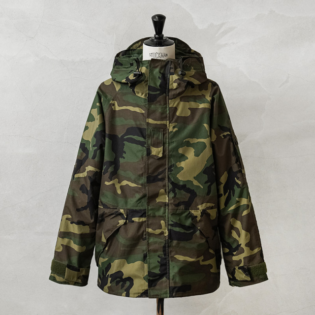 ECWCS エクワックス 米軍レイヤリングシステム ハードシェルレイヤー