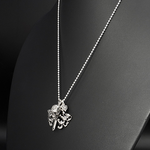 WOLFMAN B．R．Sペンダント