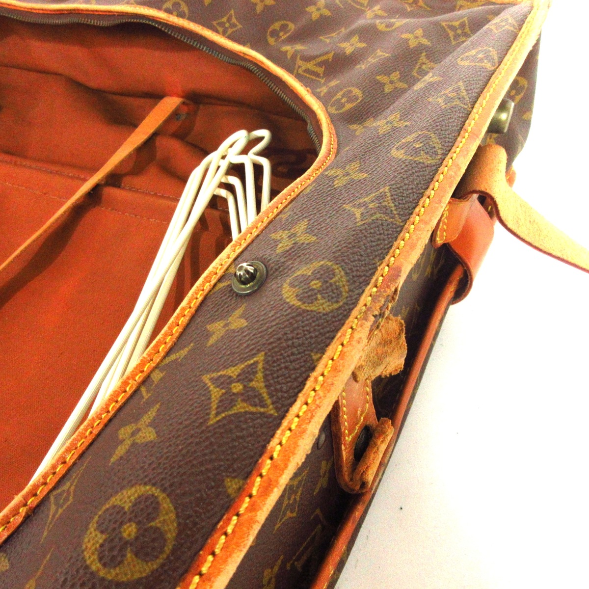 LOUIS VUITTON(ルイヴィトン) ガーメントケース モノグラム M23522