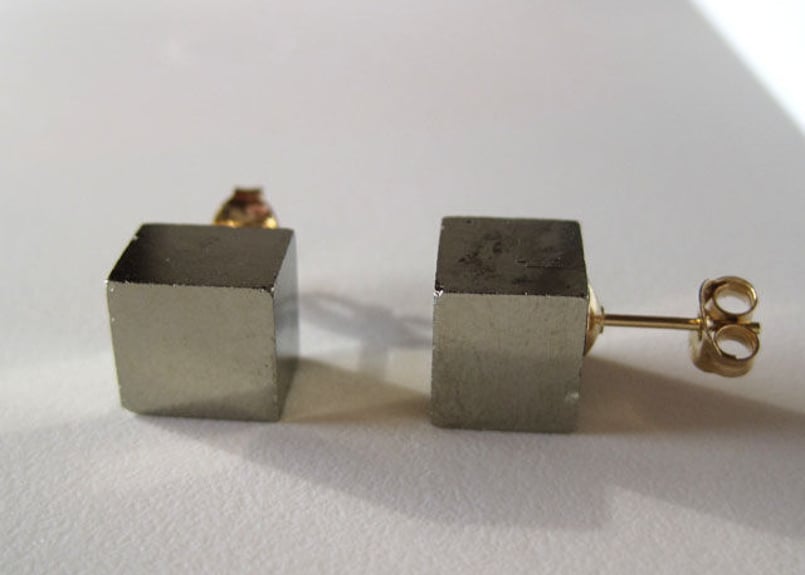 パイライトの原石ピアス/Cube/Spain 14kgf | Pomme