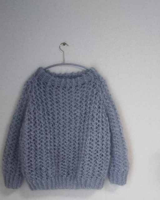 Ravelry: Canary 透かし編みのモヘアセーター pattern by Mariko