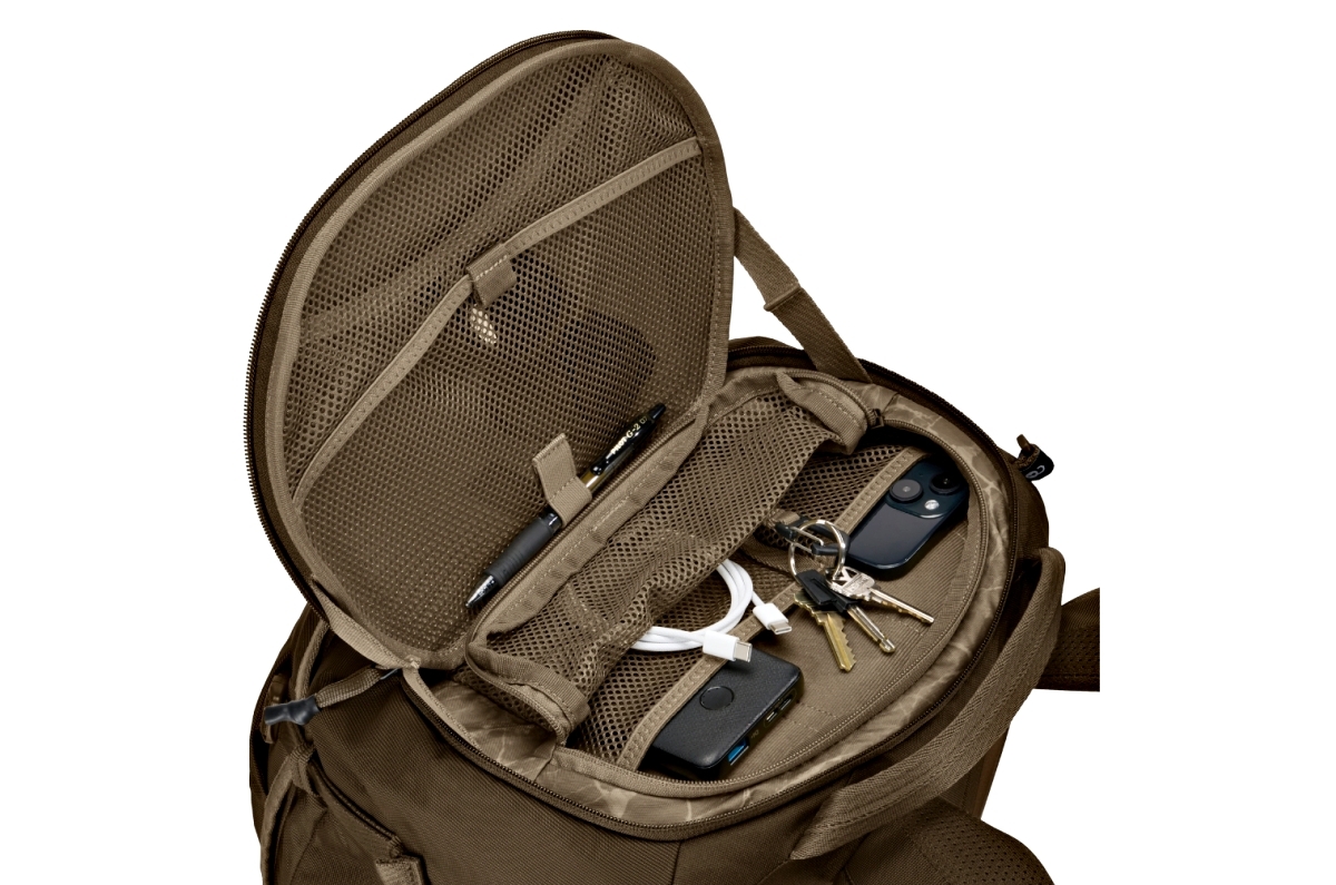 バレない隠しポケット…！？」THULE新作は危険が潜む旅行を“遊び心と