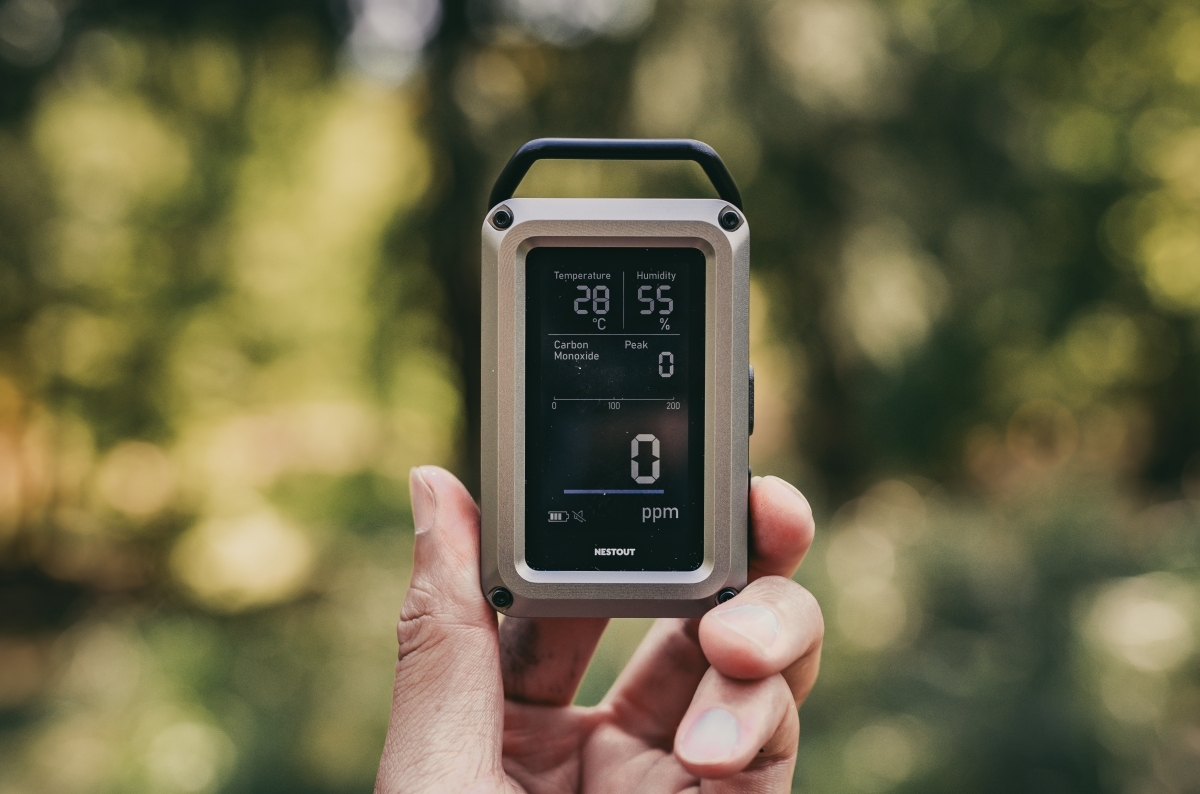 エレコムに直撃！国産の意地が詰まった“めっちゃ性能いい”「一酸化炭素